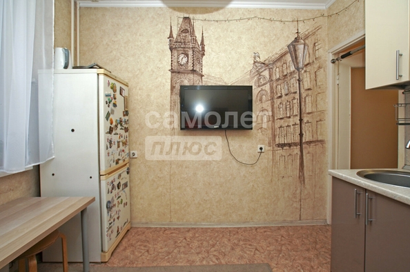 
  Продается 1-комн. квартира, 40.3 м², Тарская ул, д. 261к1
. Фото 3.