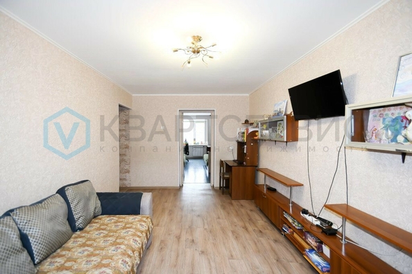 
  Продается 3-комн. квартира, 58 м², Серова ул, д. 26
. Фото 2.