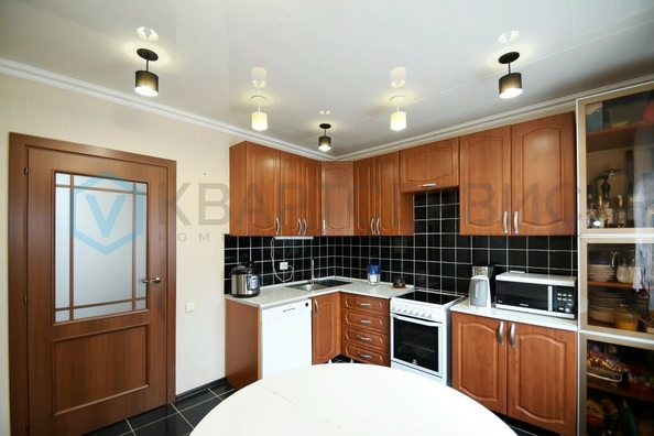 
  Продается дом, 120 м², Омск
. Фото 3.