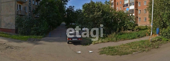 
  Продается 1-комн. квартира, 30 м², Светлая ул, д. 8
. Фото 3.