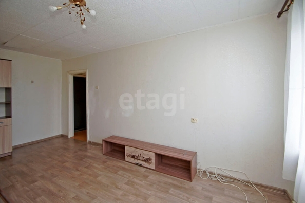 
  Продается 1-комн. квартира, 30 м², Космический пр-кт, д. 105
. Фото 1.