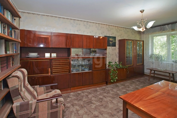 
  Продается 3-комн. квартира, 61.9 м², 75-й гвардейской бригады, д. 6
. Фото 4.