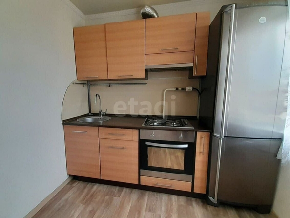 
  Продается 3-комн. квартира, 45 м², Амурская 21-я ул, д. 3
. Фото 4.