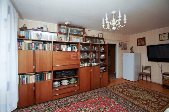 
  Продается 4-комн. квартира, 60.3 м², 14-й военный городок, д. 82
. Фото 1.