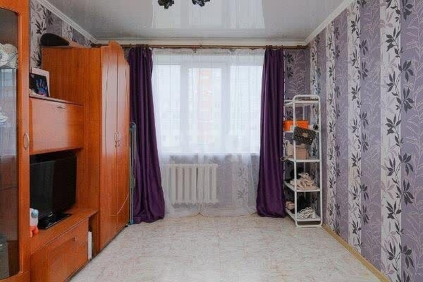 
  Продается 2-комн. квартира, 52 м², Омская ул, д. 77
. Фото 4.