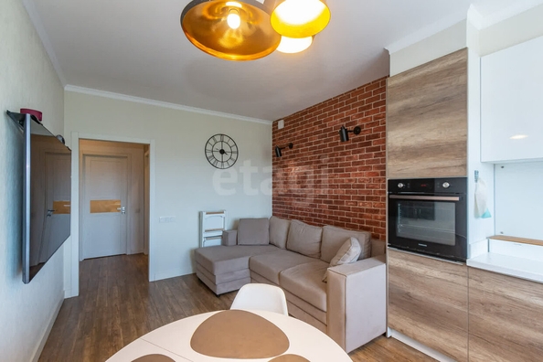 
  Продается 2-комн. квартира, 77 м², Булгакова ул, д. 4
. Фото 1.