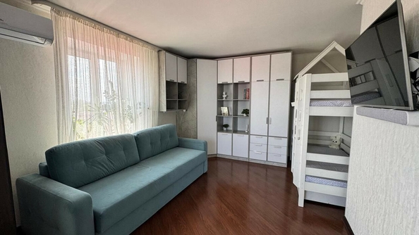 
  Продается 1-комн. квартира, 42.7 м², Ишимская ул, д. 15
. Фото 2.