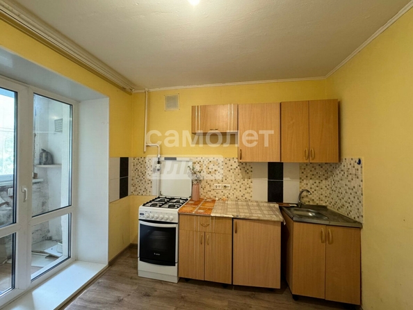 
  Продается 1-комн. квартира, 36.8 м², Молодогвардейская ул, д. 17
. Фото 1.