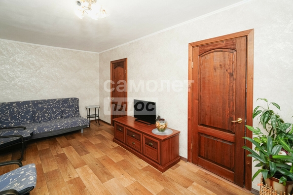 
  Продается 4-комн. квартира, 64.4 м², Бородина ул, д. 48
. Фото 1.