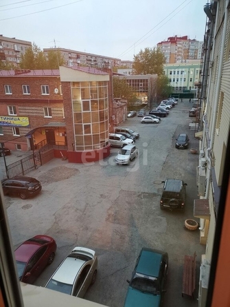 
  Продается 1-комн. квартира, 50 м², Карла Маркса пр-кт, д. 84
. Фото 4.