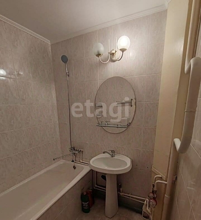 
  Продается 3-комн. квартира, 70 м², Чокана Валиханова ул, д. 2/1
. Фото 1.