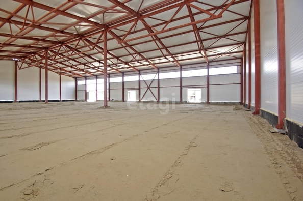 
  Сдается производственное помещение, 1500 м², Северная 24-я ул, д. 214
. Фото 3.