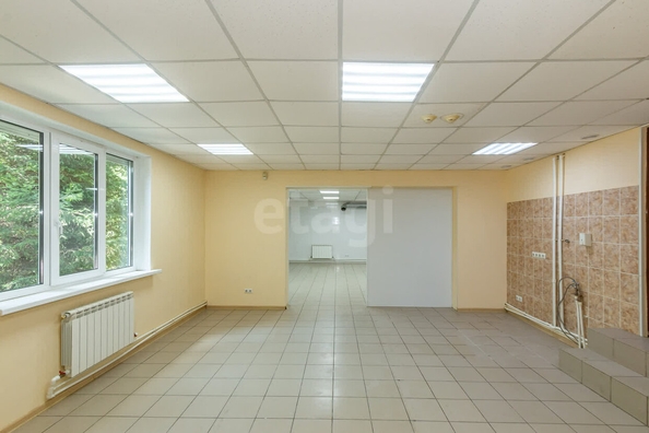 
  Сдается универсальное помещение, 81 м², Крайняя 4-я ул, д. 40
. Фото 4.