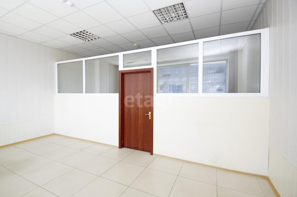 
  Сдается офис, 51.4 м², Линия 24-я ул, д. 59
. Фото 3.