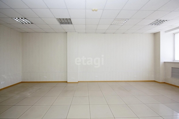 
  Сдается офис, 49 м², Линия 24-я ул, д. 59
. Фото 4.