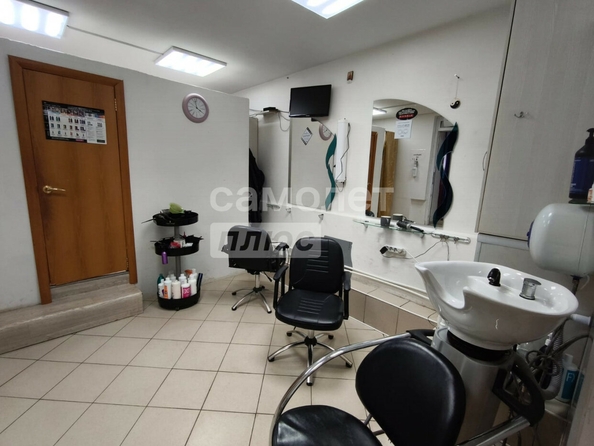 
  Продается универсальное помещение, 32.7 м², Перелета ул, д. 20
. Фото 3.