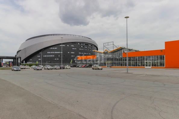
  Продается универсальное помещение, 17090 м², Лукашевича ул, д. 37
. Фото 1.