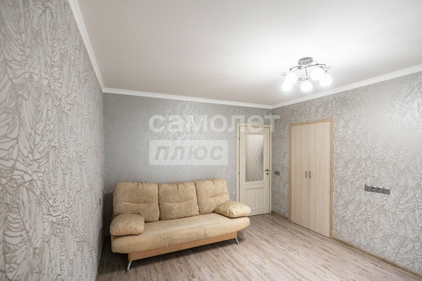 
  Продается 1-комн. квартира, 38 м², Линия 6-я ул, д. 182
. Фото 2.