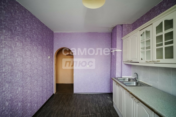 
  Продается 3-комн. квартира, 62.5 м², 70 лет Октября ул, д. 20
. Фото 2.