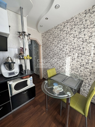 
  Продается 3-комн. квартира, 51 м², Путилова ул, д. 7
. Фото 2.