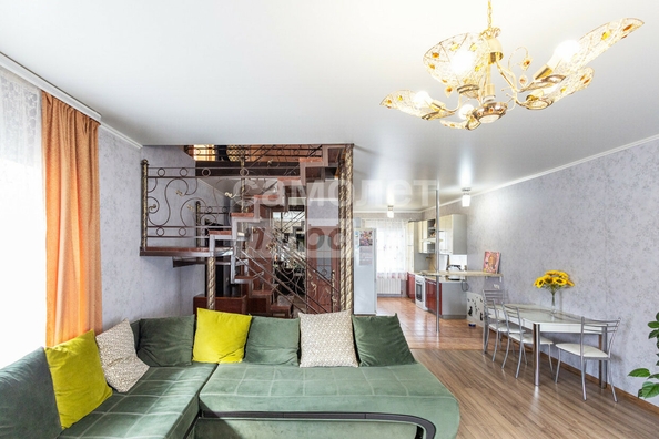 
  Продается дом, 285.7 м², село Усть-Заостровка
. Фото 2.
