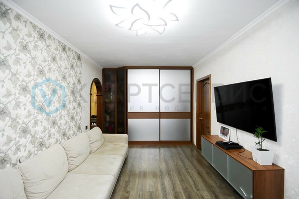 
  Продается 3-комн. квартира, 49.3 м², Володарского ул, д. 122
. Фото 3.