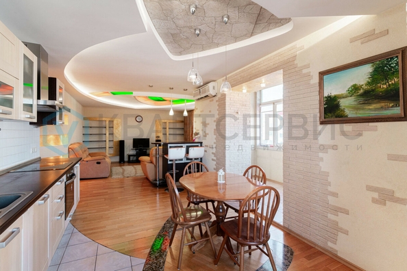 
  Продается 3-комн. квартира, 111 м², Арнольда Нейбута ул, д. 6
. Фото 4.