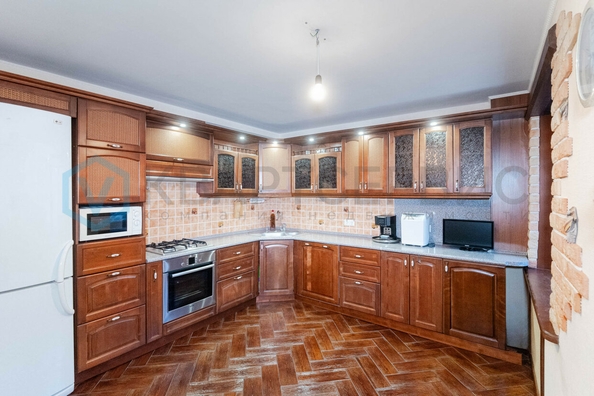 
  Продается 4-комн. квартира, 112 м², 20 лет РККА ул, д. 13к2
. Фото 5.