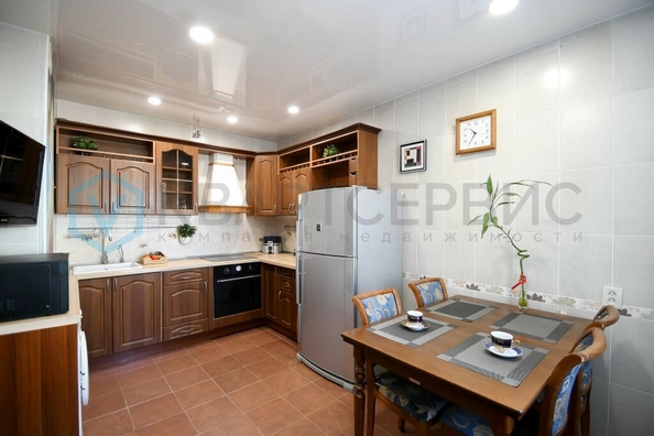 
  Продается 1-комн. квартира, 54 м², Омская ул, д. 117
. Фото 5.