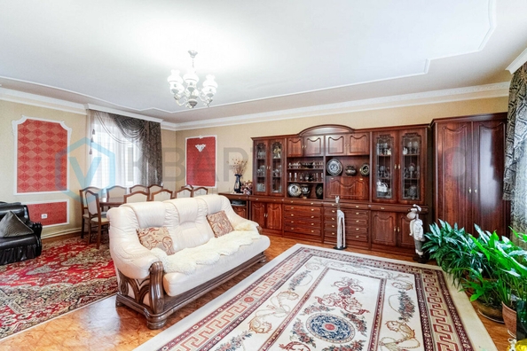 
  Продается дом, 142.2 м², Омск
. Фото 4.