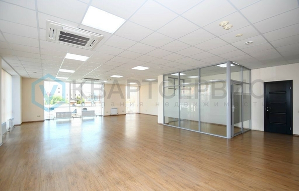 
  Сдается офис, 110.8 м², Ильинская ул, д. 4
. Фото 1.