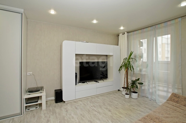 
  Продается 1-комн. квартира, 33.2 м², Осоавиахимовская ул, д. 181к3
. Фото 4.