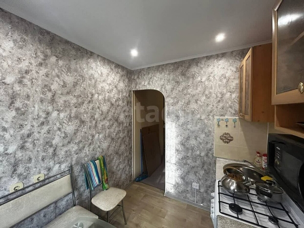
  Продается 1-комн. квартира, 30 м², Карело-Финская ул, д. 23
. Фото 4.