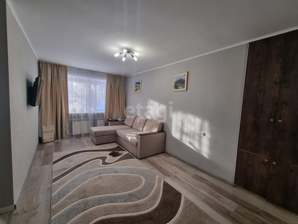 
  Продается 1-комн. квартира, 43.6 м², Иртышская ул, д. 20
. Фото 5.
