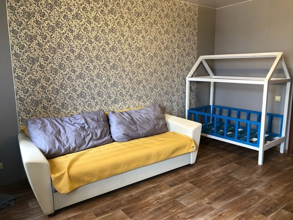 
  Продается 2-комн. квартира, 52 м², 20 лет РККА ул, д. 262
. Фото 2.