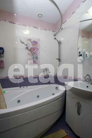 
  Продается 2-комн. квартира, 61 м², Космический пр-кт, д. 14Д
. Фото 1.