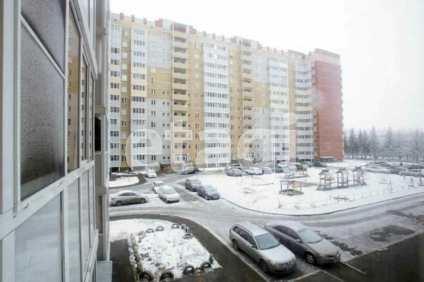 
  Продается 2-комн. квартира, 61 м², Космический пр-кт, д. 14Д
. Фото 3.