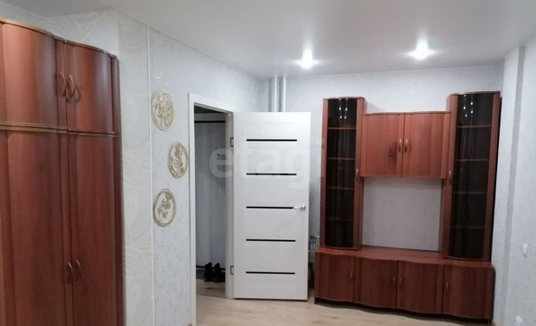 
  Сдается 1-комн. квартира, 32 м², Кировская 5-я ул, д. 176
. Фото 3.