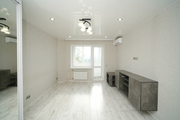 
  Продается 1-комн. квартира, 36.9 м², Лукашевича ул, д. 25А
. Фото 3.