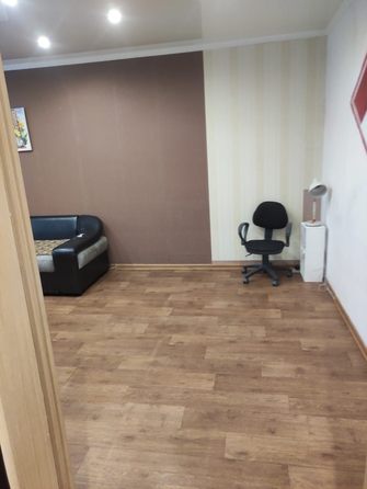 
  Сдается 3-комн. квартира, 96 м², Гашека ул
. Фото 8.