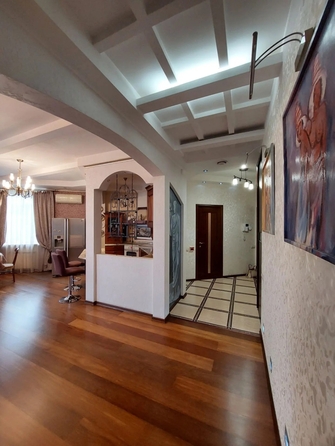 
  Сдается 3-комн. квартира 120 м². Фото 7.