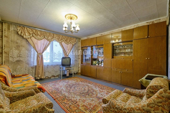 
   Продам 3-комнатную, 67.8 м², Суворова ул, 14

. Фото 1.