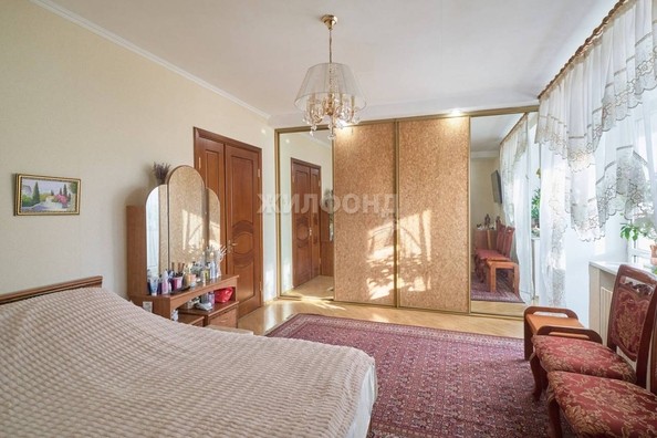 
   Продам 3-комнатную, 101.6 м², Нечевский пер, 24

. Фото 9.