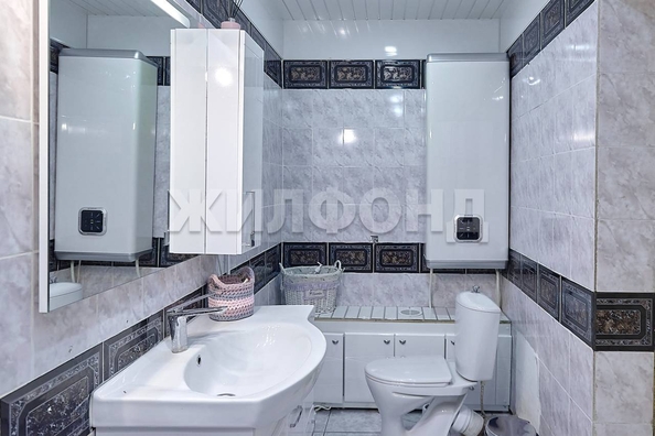 
   Продам дом, 260 м², Томск

. Фото 13.