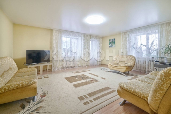 
   Продам 2-комнатную, 69.5 м², Новосибирская ул, 35

. Фото 2.