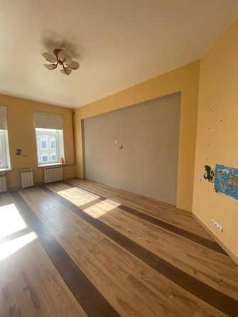 
   Продам 2-комнатную, 44 м², Дзержинского ул, 20А

. Фото 1.
