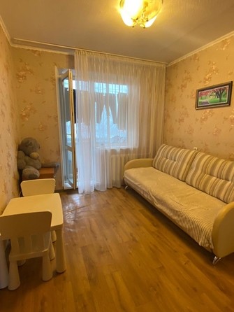 
   Продам 3-комнатную, 65 м², Елизаровых ул, 4

. Фото 2.