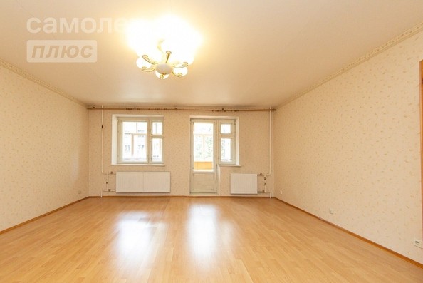 
   Продам 3-комнатную, 113.4 м², Дзержинского ул, 62

. Фото 9.