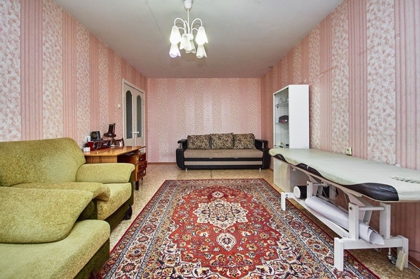 
   Продам 1-комнатную, 41.7 м², Ивана Черных ул, 14

. Фото 8.