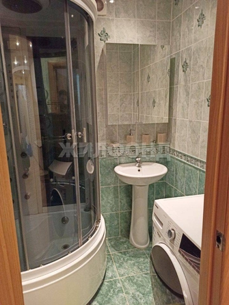 
   Продам 2-комнатную, 68.4 м², Сибирская ул, 117

. Фото 5.